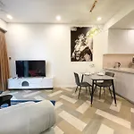 Metropole Hall River & City Views Right In Heart Of The City