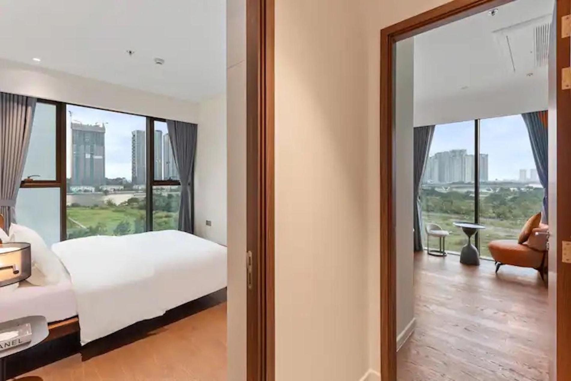 Metropole Hall River & Views Right In Heart Of The Căn hộ TP. Hồ Chí Minh