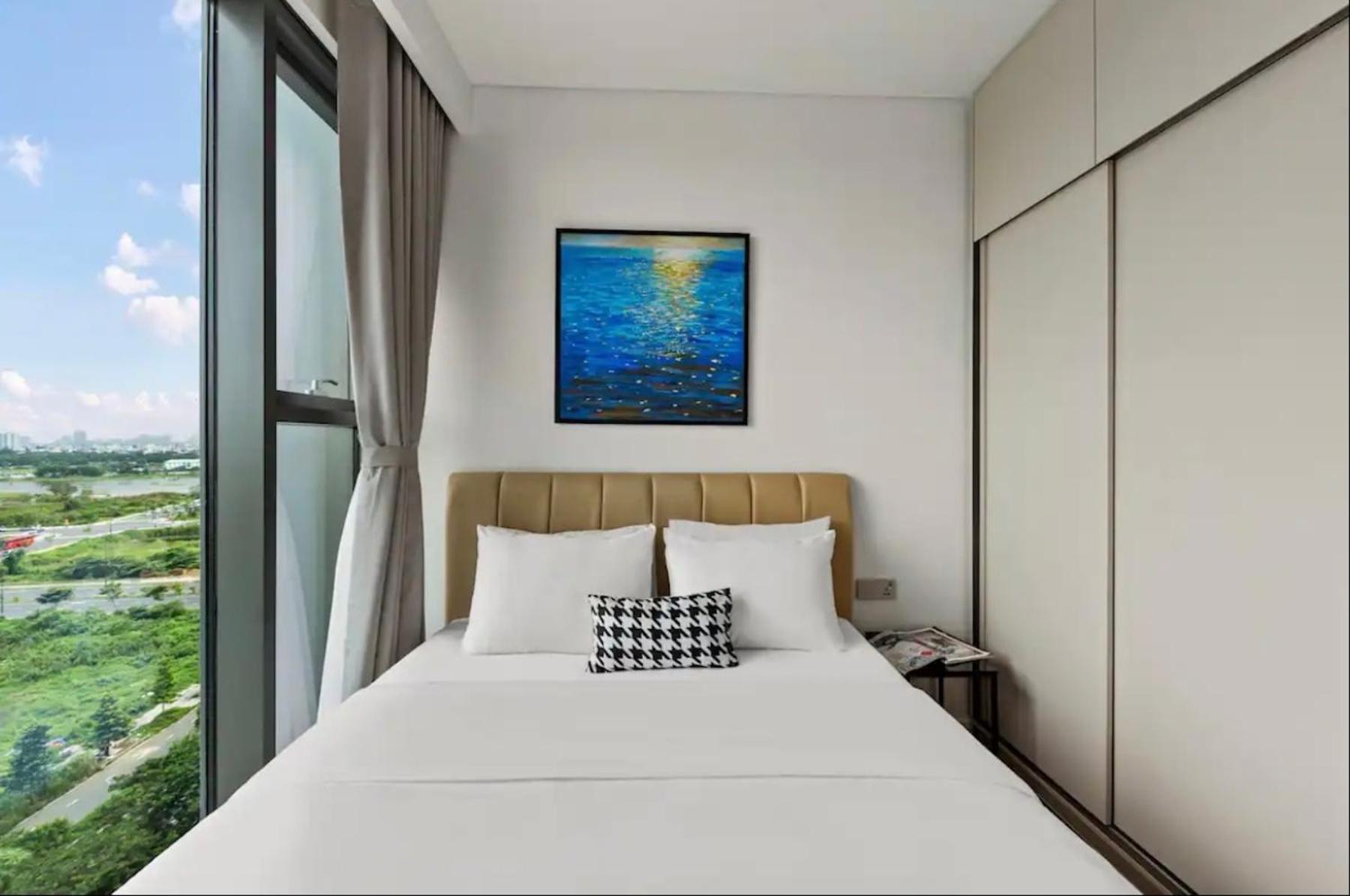 Metropole Hall River & Views Right In Heart Of The Căn hộ TP. Hồ Chí Minh