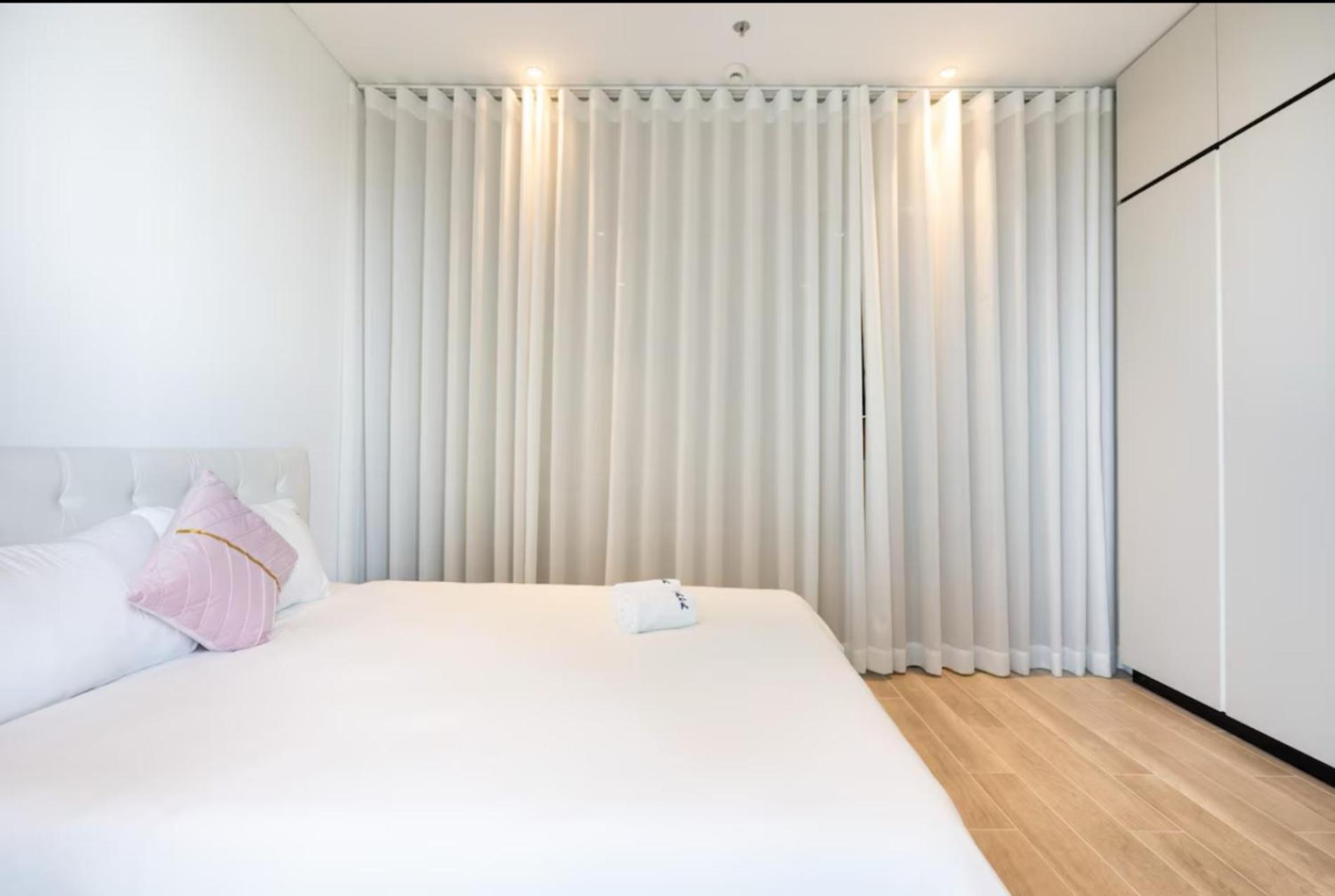 Metropole Hall River & Views Right In Heart Of The TP. Hồ Chí Minh
