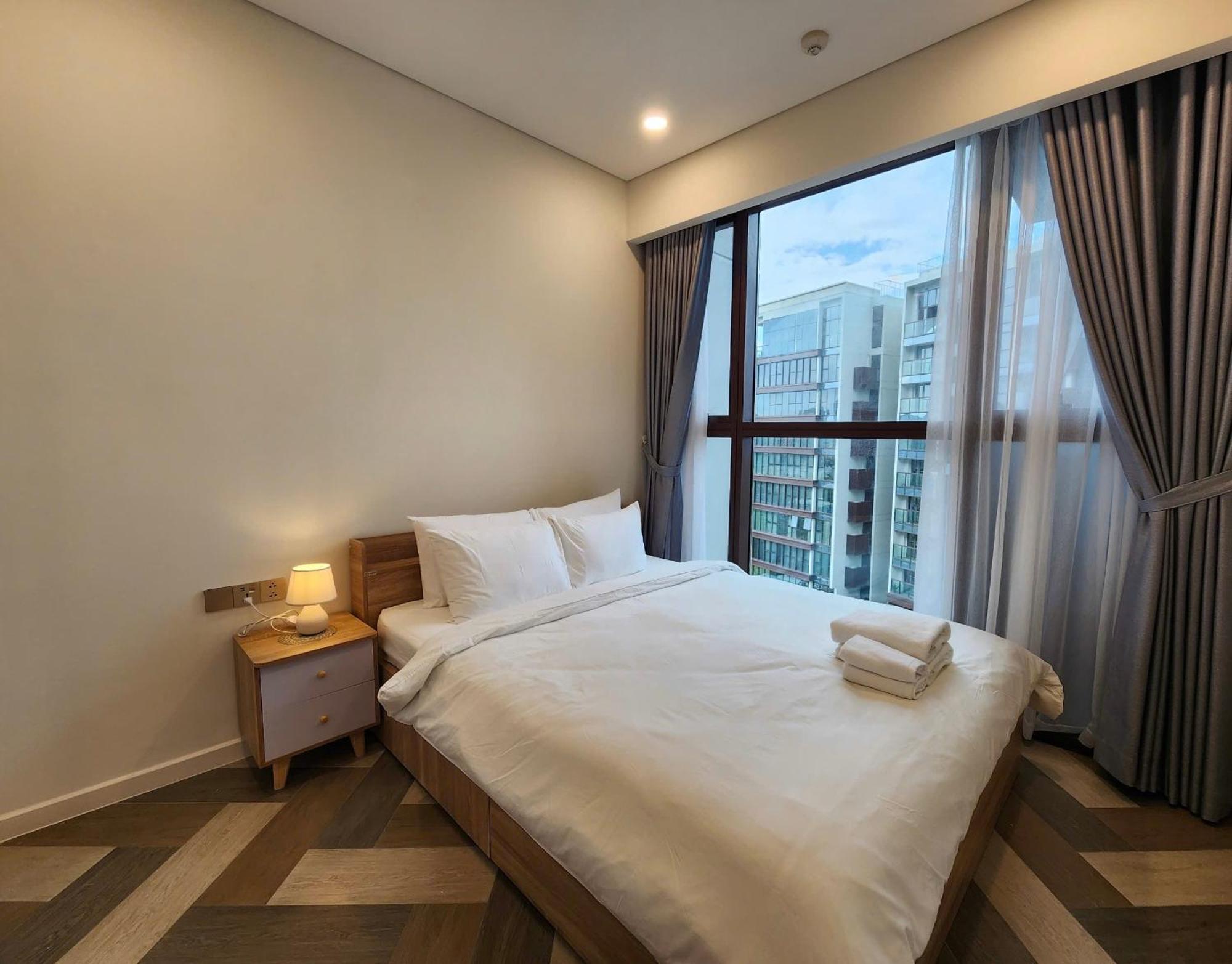 Metropole Hall River & Views Right In Heart Of The * TP. Hồ Chí Minh